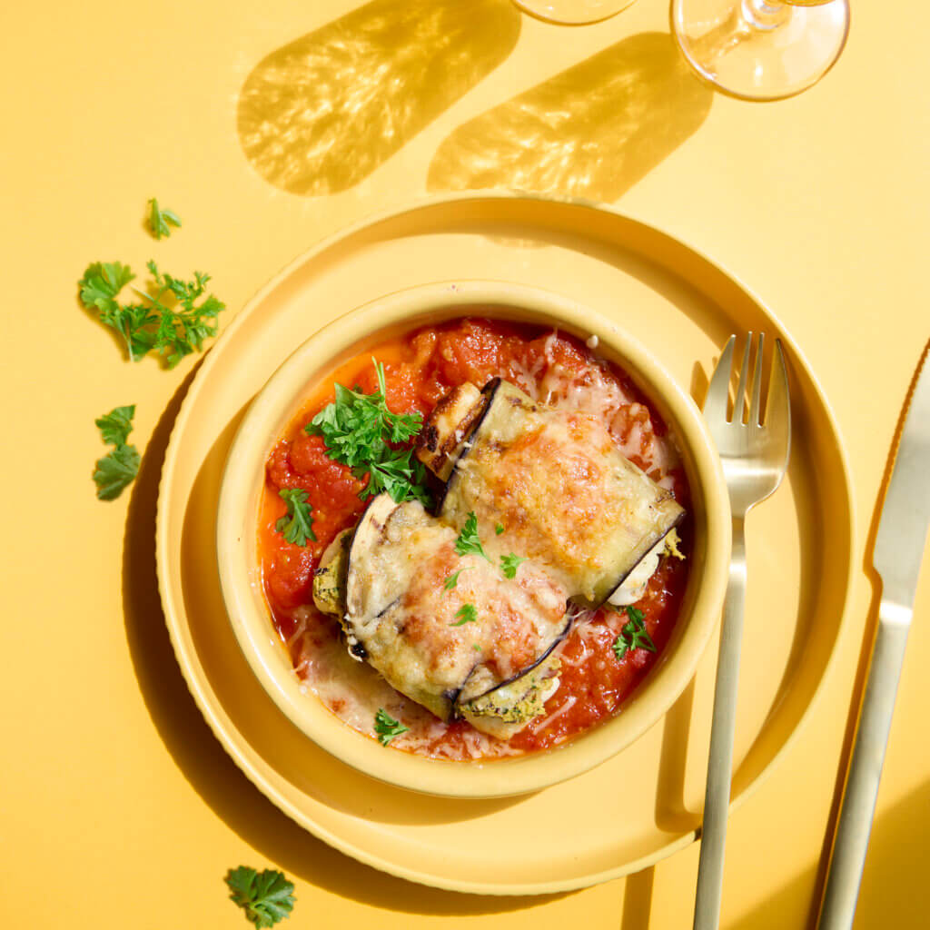 Aubergine rolletjes met Berloumi en bonengehakt